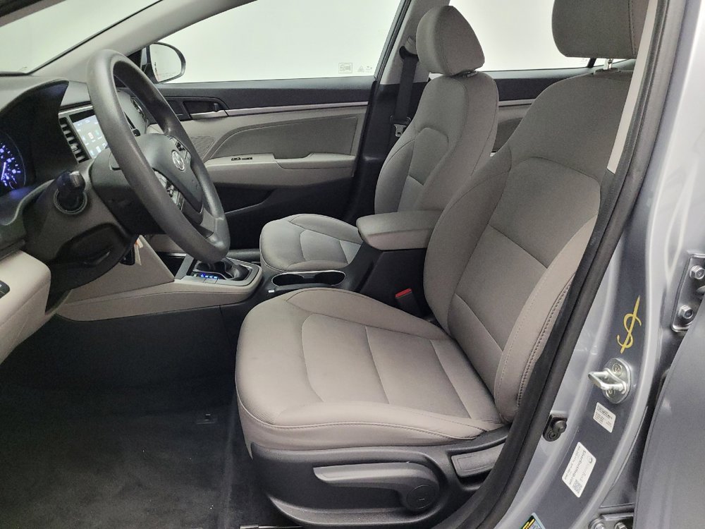 Used 2017 Hyundai Elantra SE image 17