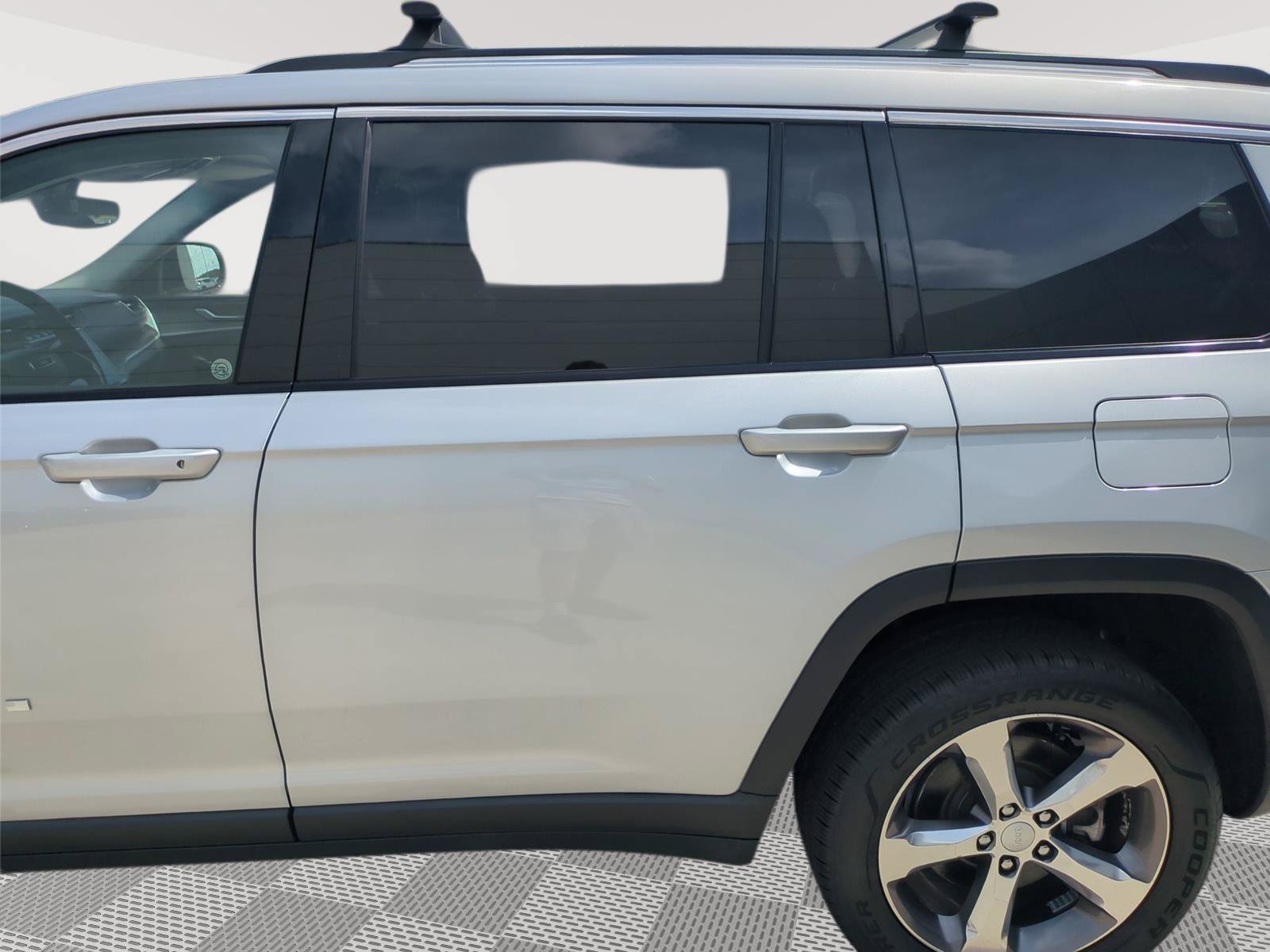 Used 2021 Jeep Grand Cherokee L Limited RWD image 31