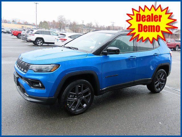 New 2026 Jeep Compass Limited AWD/4WD image 3