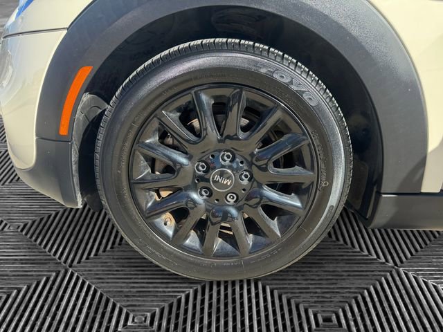 Used 2018 MINI Cooper S image 14