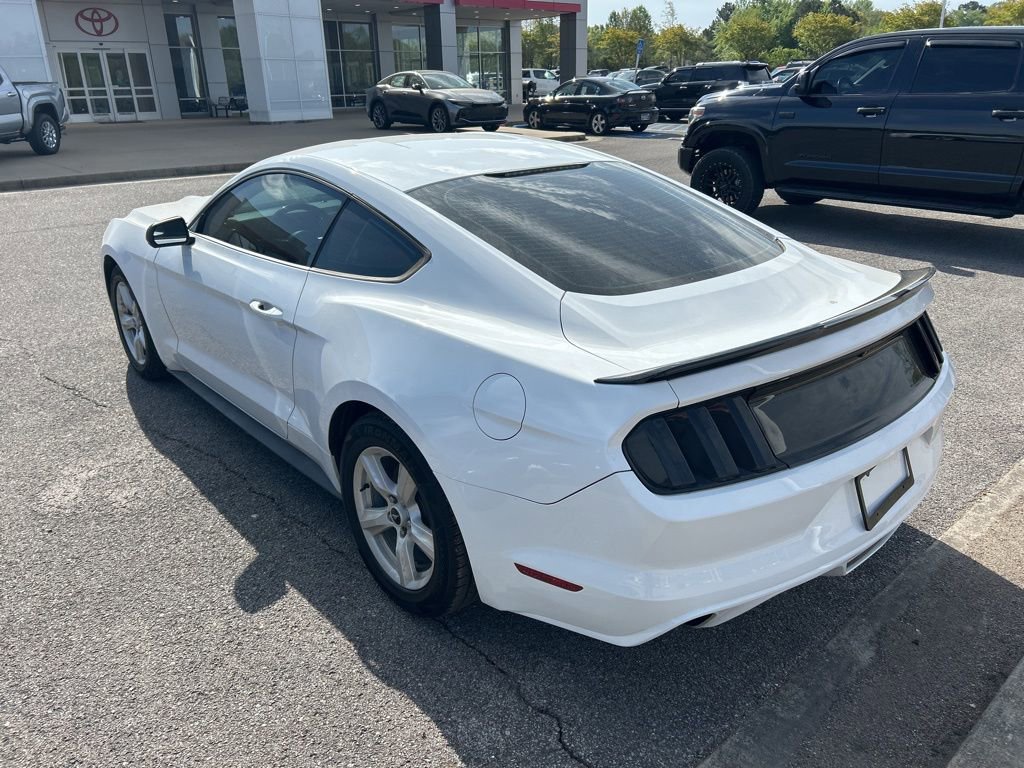 Used 2015 Ford Mustang Coupe image 5