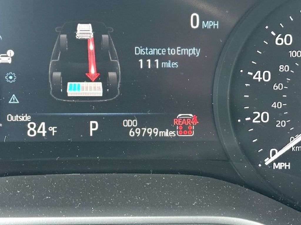 Certified 2025 Toyota Sienna XLE FWD image 26