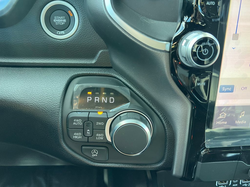 New 2026 RAM 1500 4x4 Crew Cab image 26