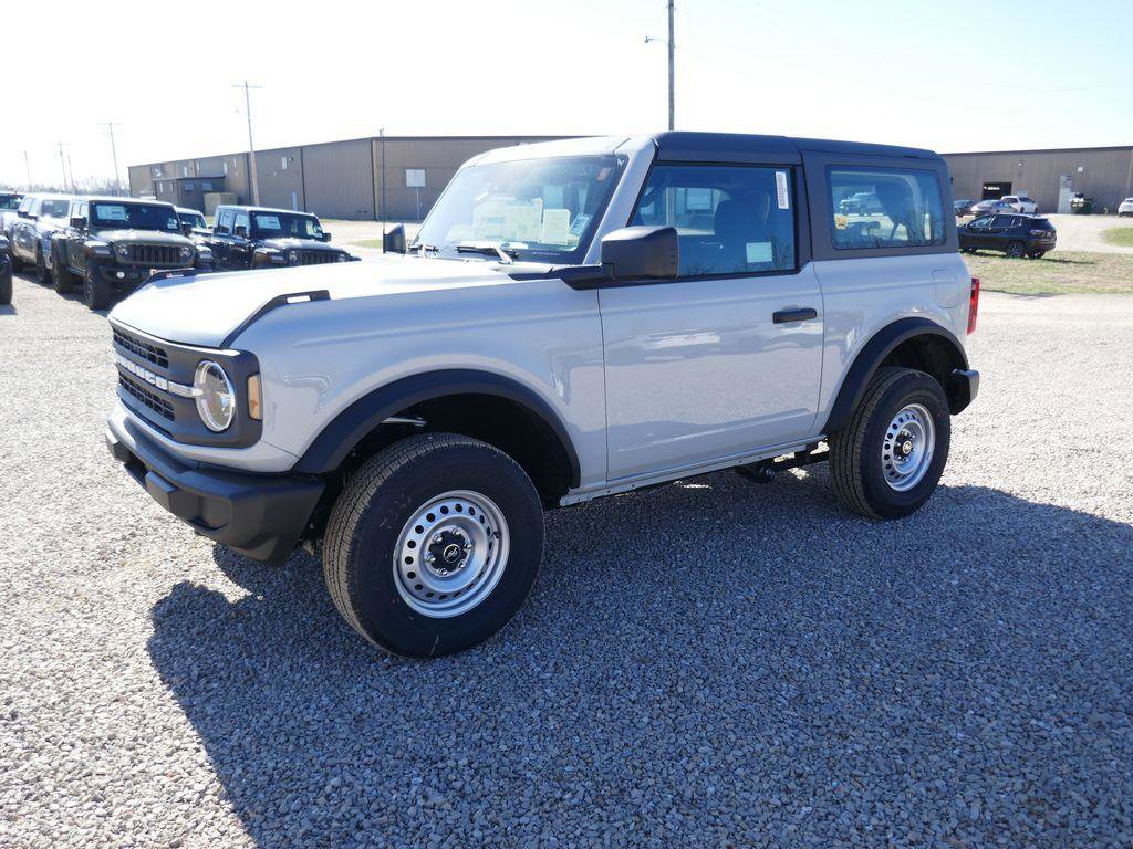 New 2026 Ford Bronco Base 2D Sport Utility image 8
