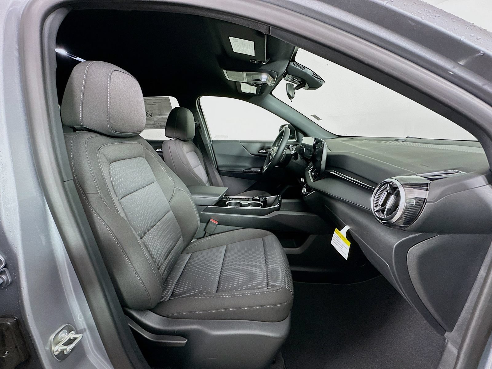 Used 2026 Chevrolet Equinox LT FWD image 29