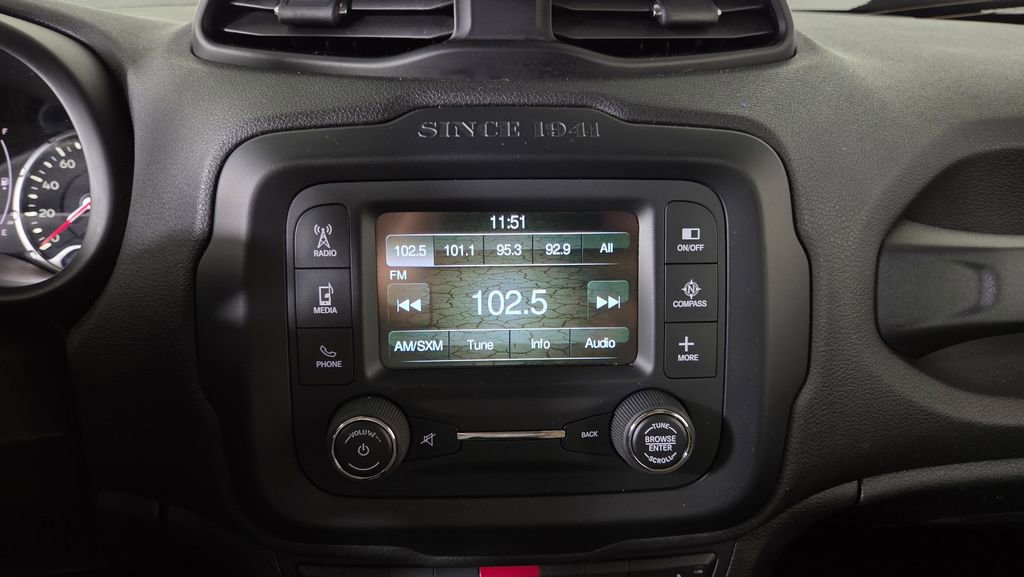 Used 2015 Jeep Renegade Latitude w/ Cold Weather Group AWD/4WD image 23