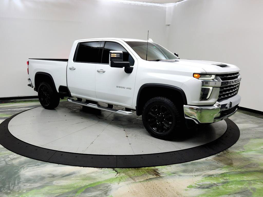 Used 2020 Chevrolet Silverado 2500 LTZ AWD/4WD image 3