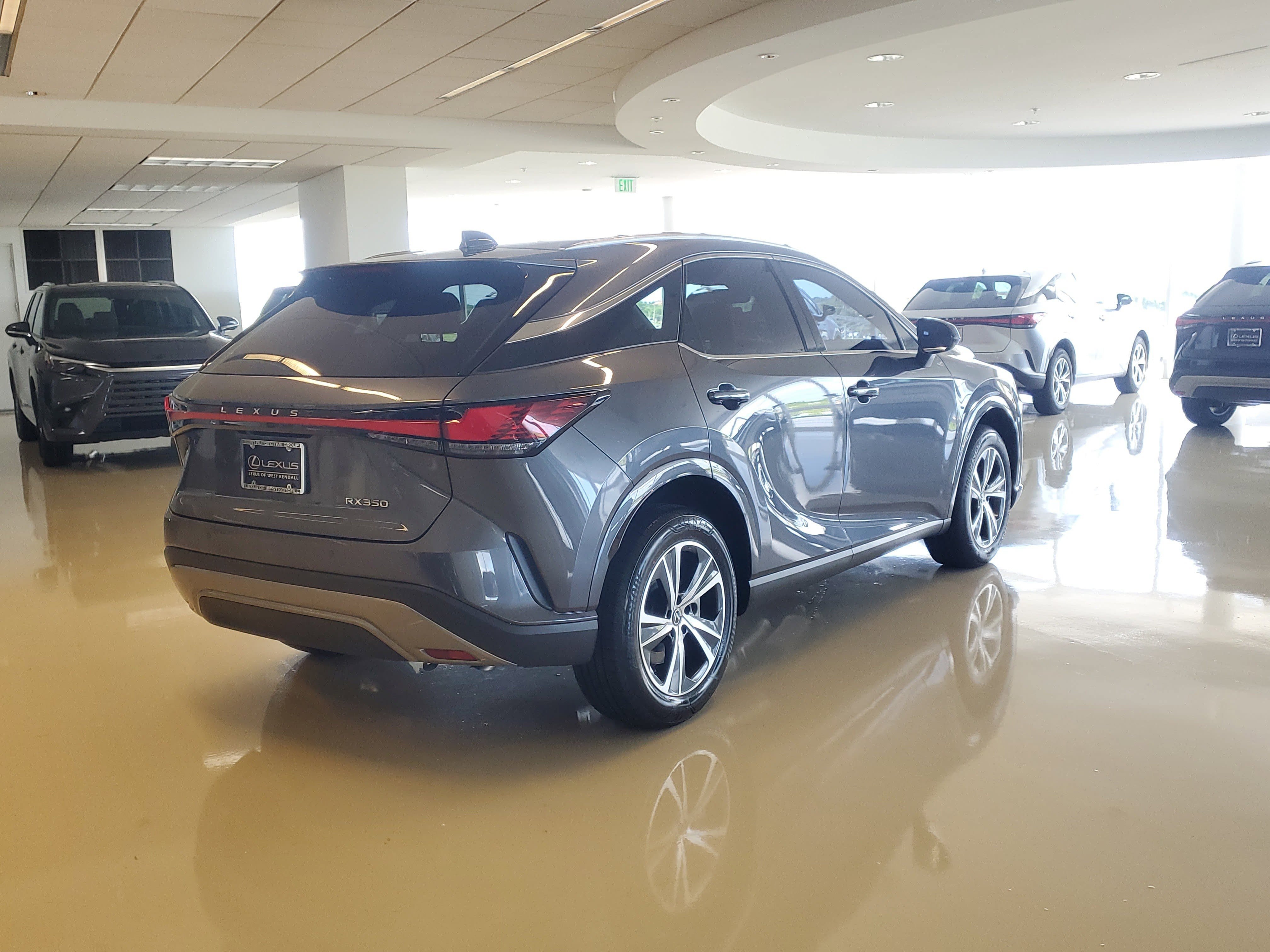 Used 2024 Lexus RX 350 Premium w/ Accessory Package (Z1) FWD image 11