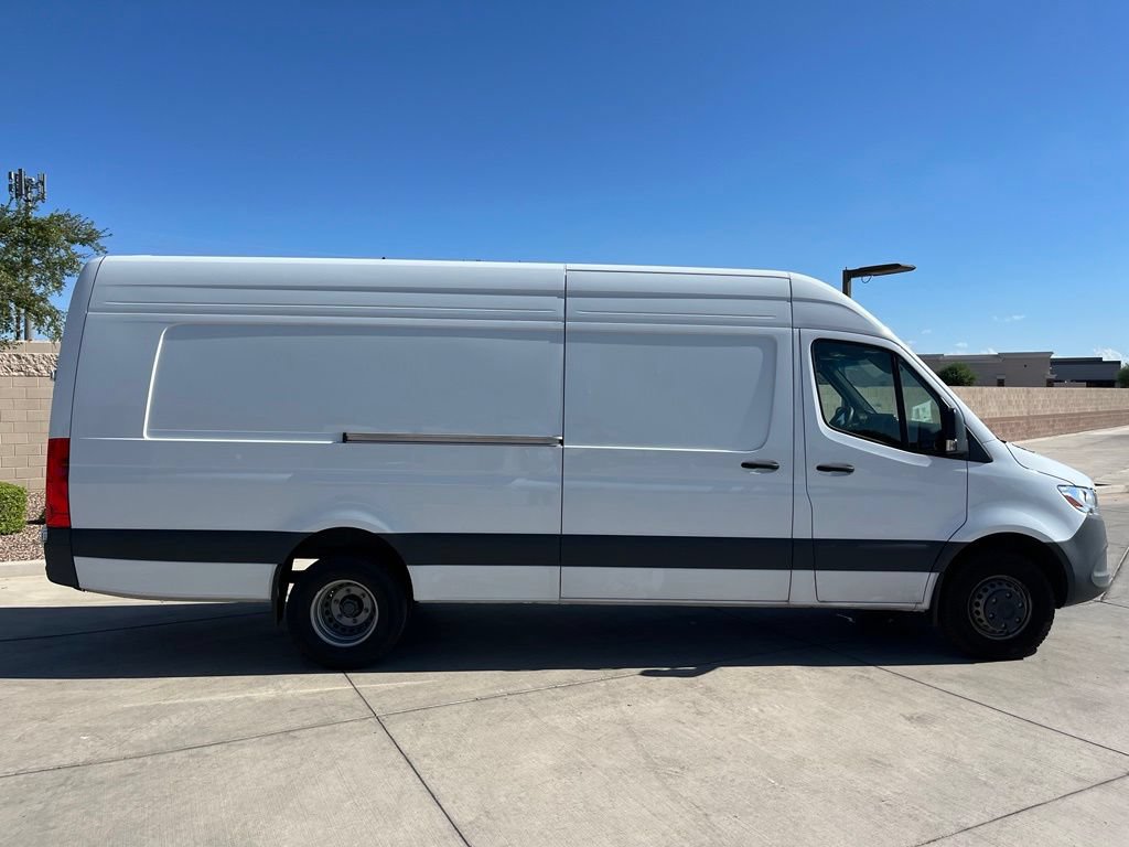 Used 2024 Mercedes-Benz Sprinter 3500 image 6