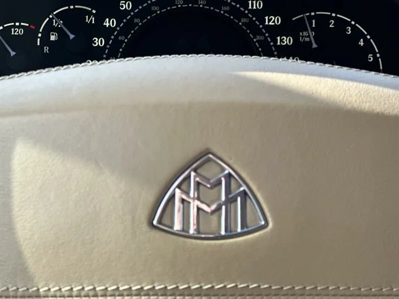 Used 2006 Maybach 57 RWD image 13