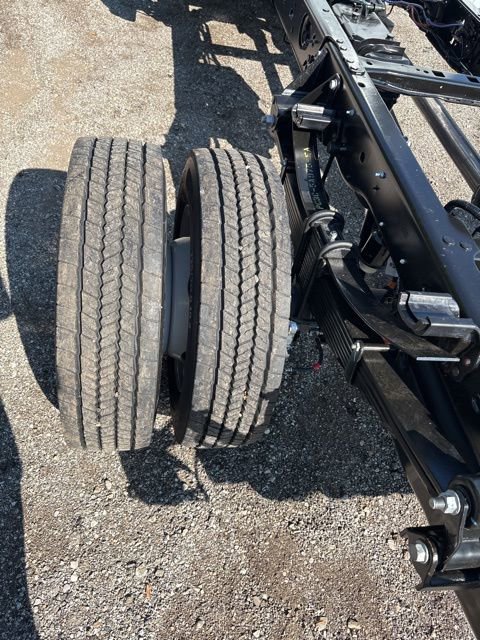 New 2026 Ford F550 4x4 Crew Cab image 8