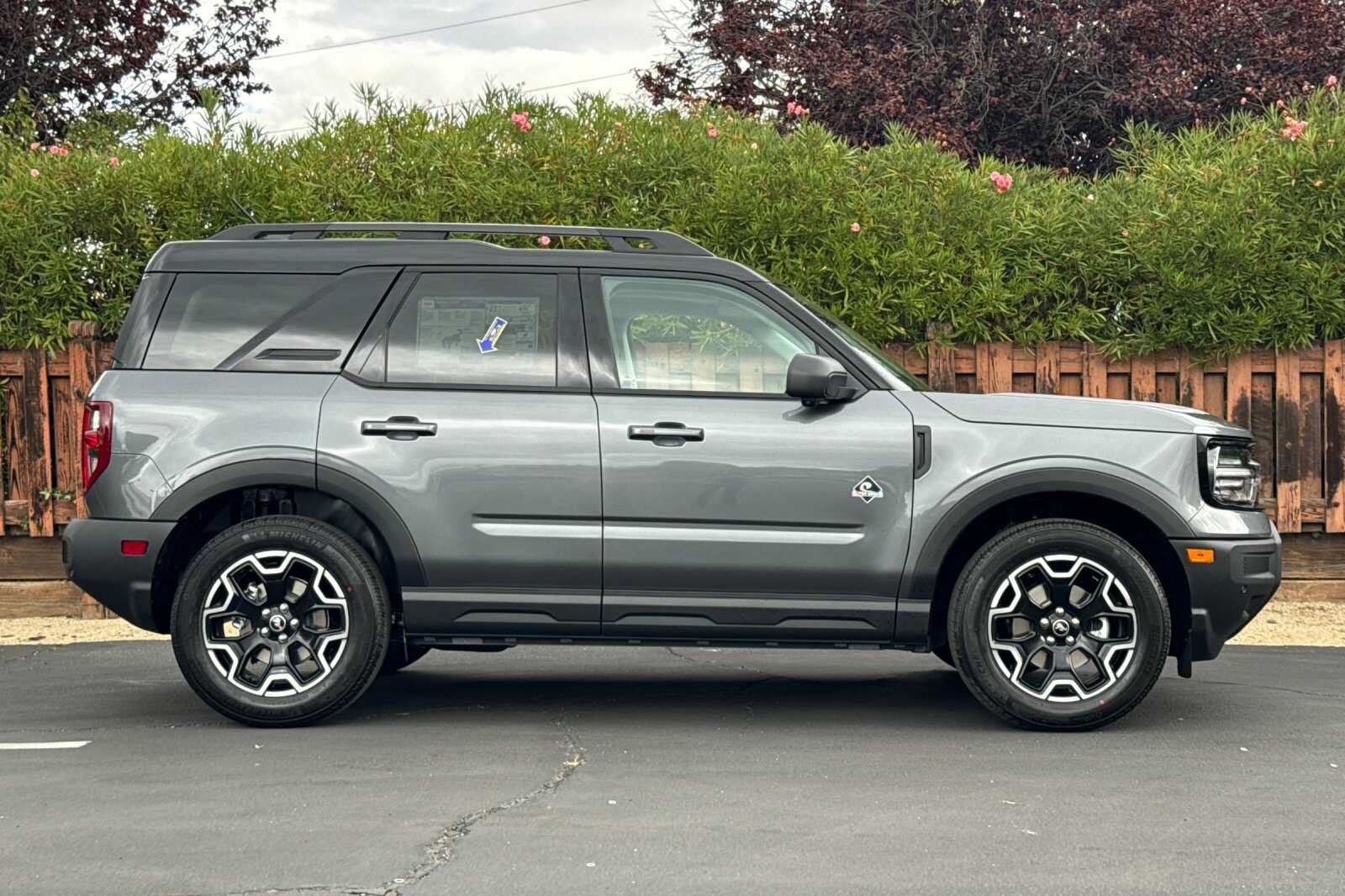 New 2026 Ford Bronco Sport Outer Banks w/ Outer Banks Tech Package+ AWD/4WD image 3