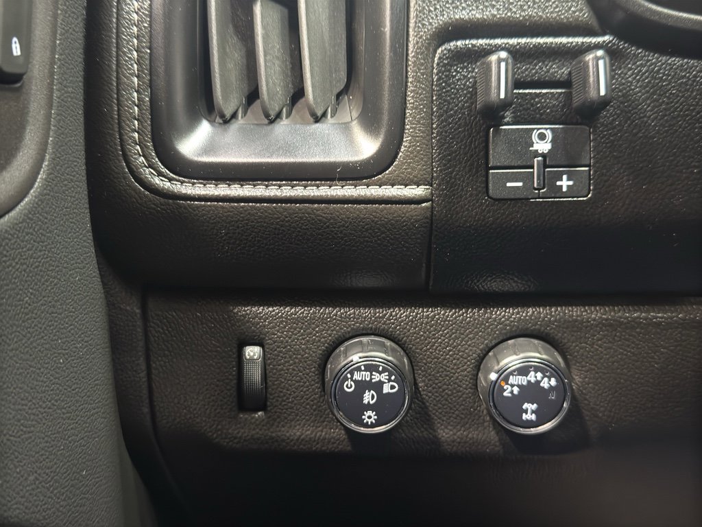 Used 2022 GMC Canyon Elevation w/ Elevation Premium Package image 33