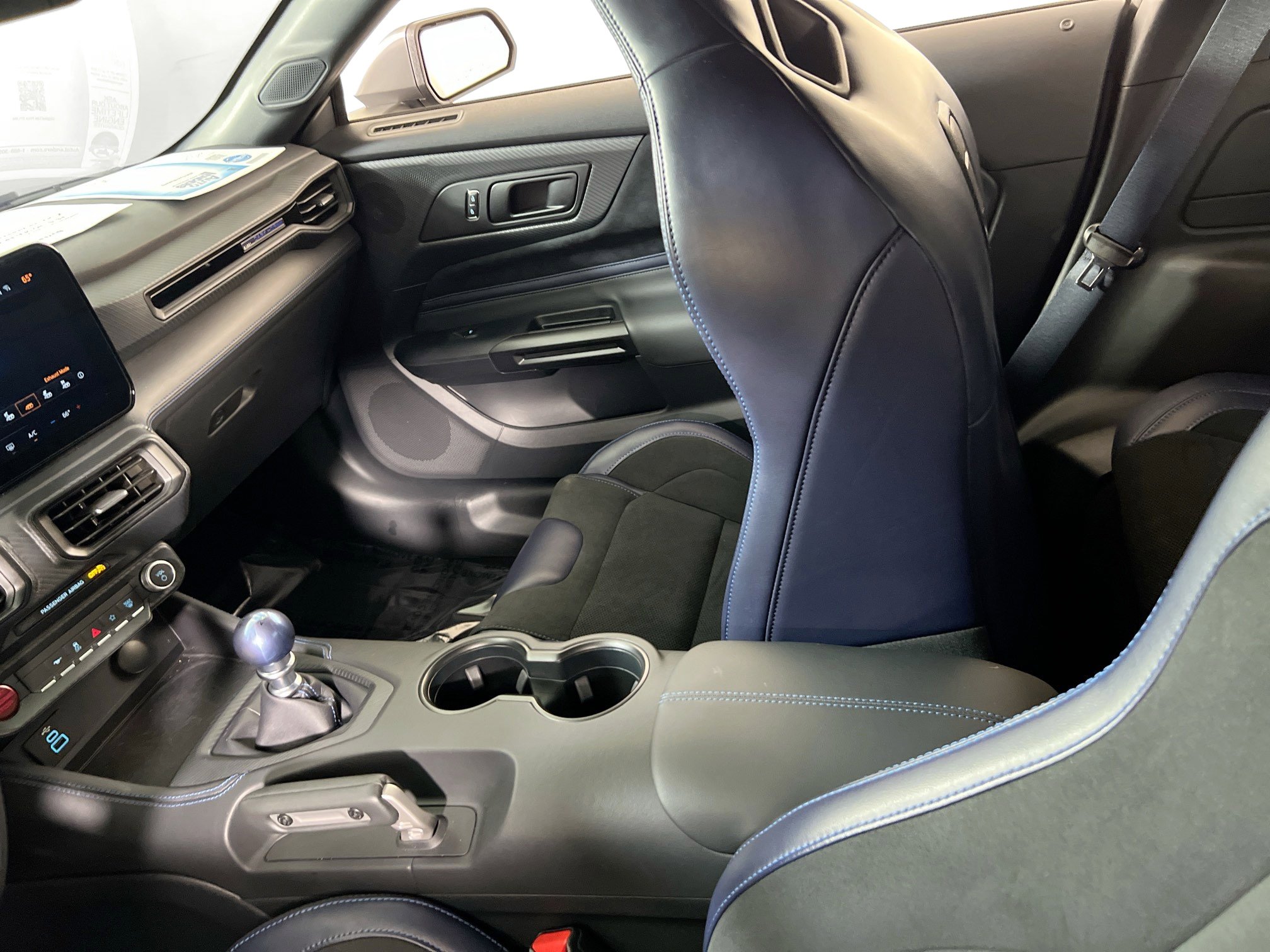 Used 2025 Ford Mustang Dark Horse image 21