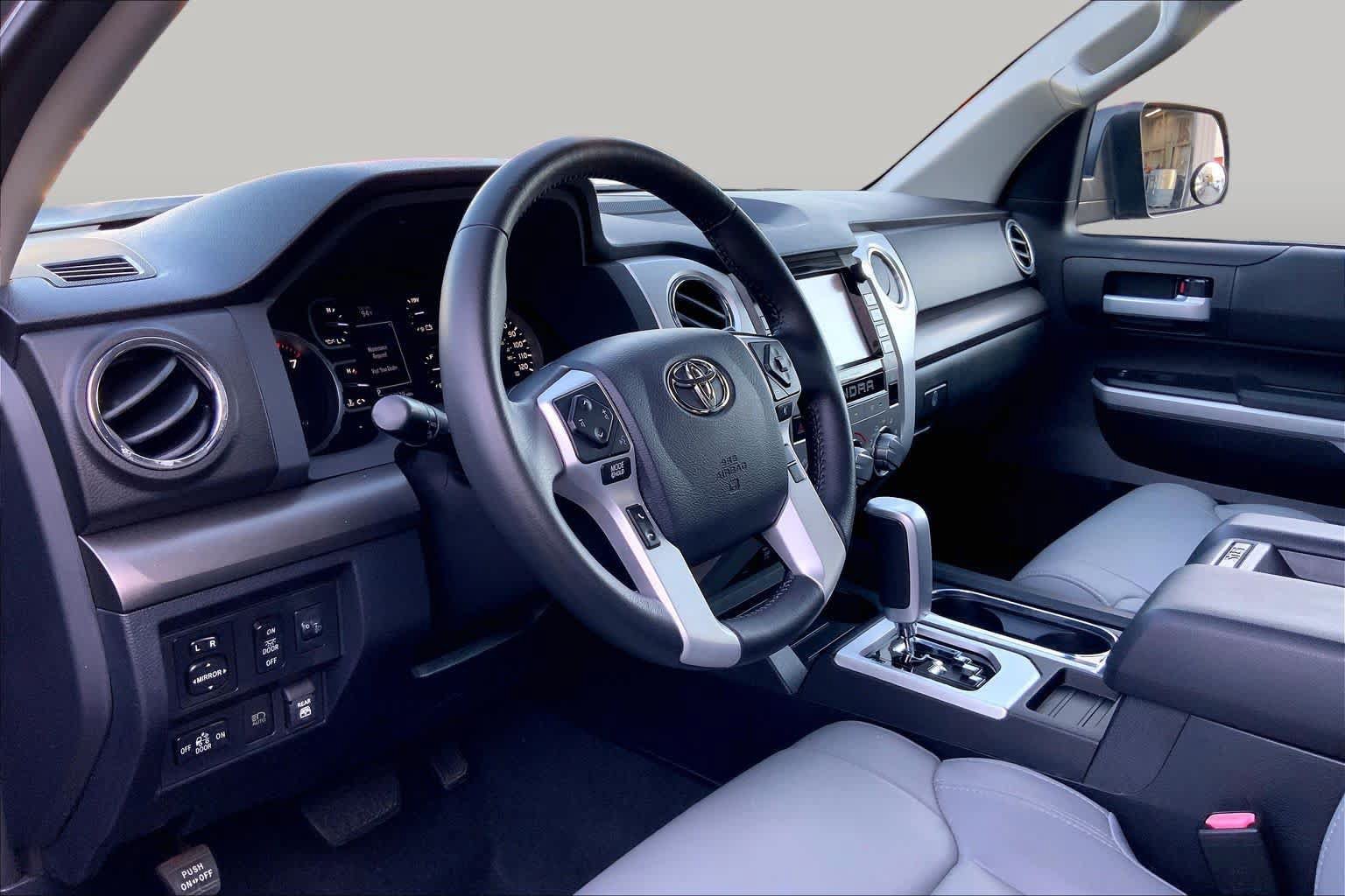Used 2020 Toyota Tundra SR5 w/ SR5 Leather Package RWD image 17