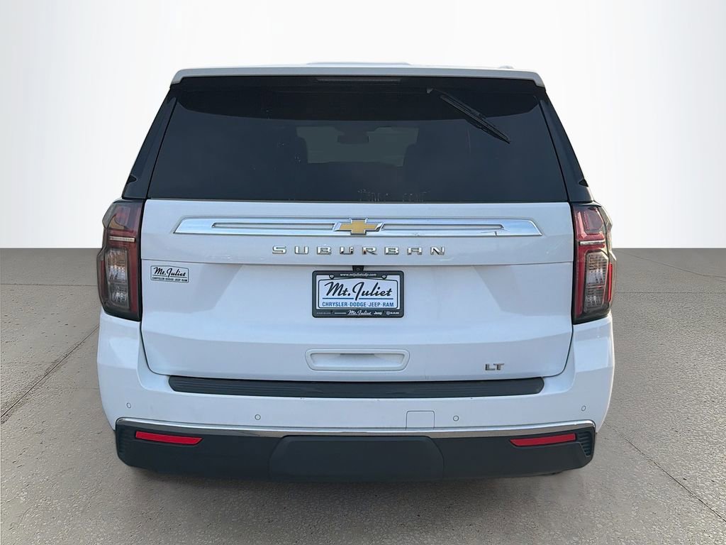 Used 2024 Chevrolet Suburban LT image 5