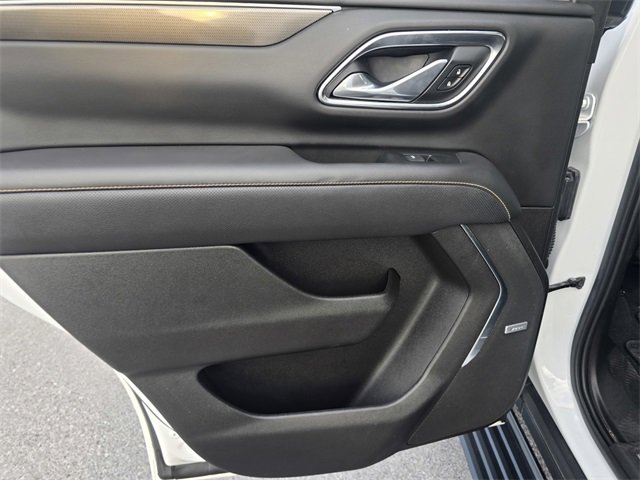 Used 2021 GMC Yukon AT4 w/ Technology Package image 14