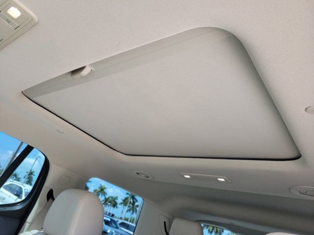 Used 2021 GMC Acadia Denali w/ Denali Technology Package image 25