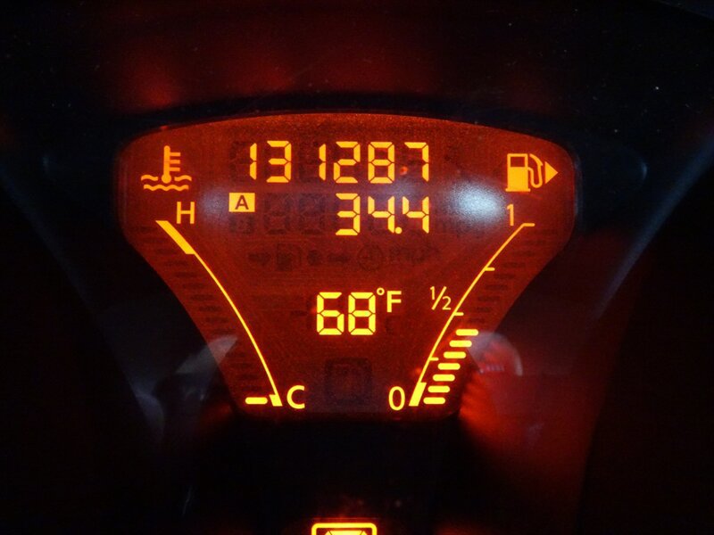 Used 2011 Nissan Juke SL AWD/4WD image 18