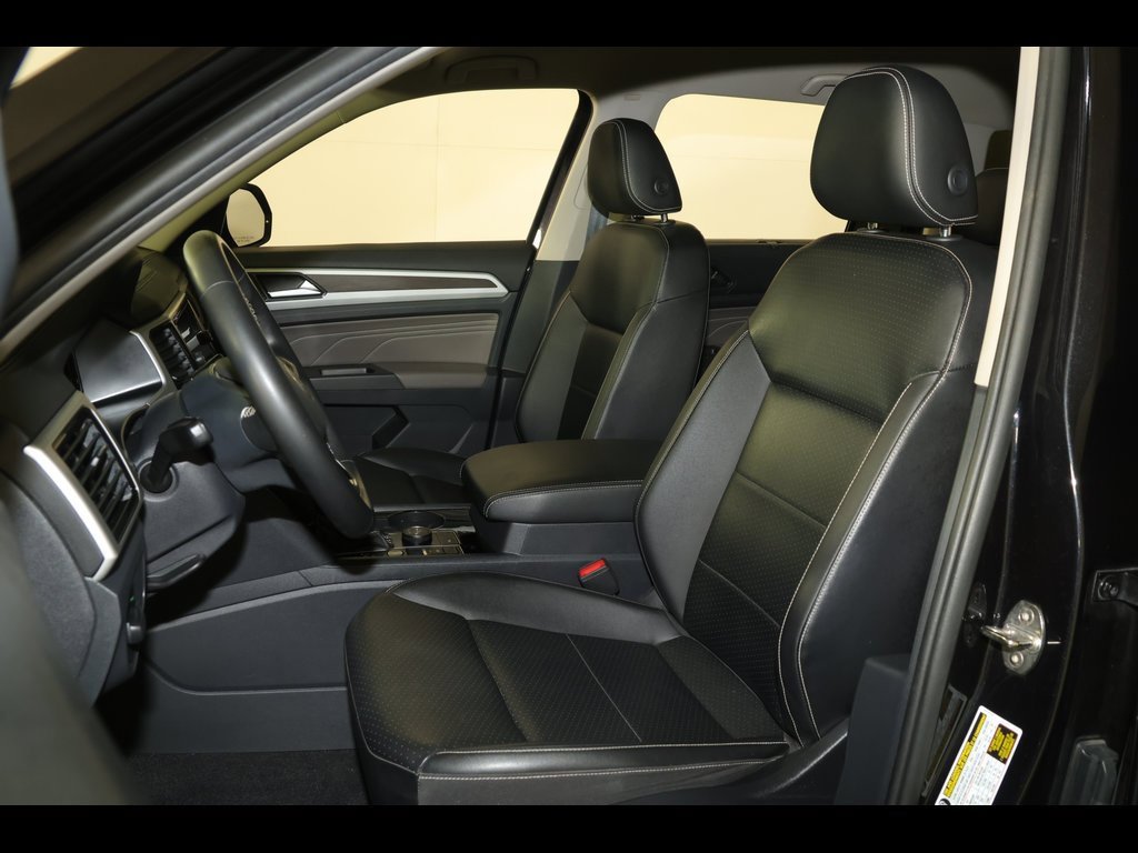 Used 2022 Volkswagen Atlas SE w/ Black Wheel Package image 21