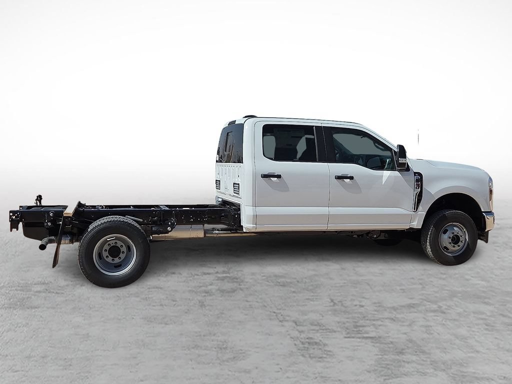 New 2026 Ford F350 XL w/ XL Chrome Package AWD/4WD image 12