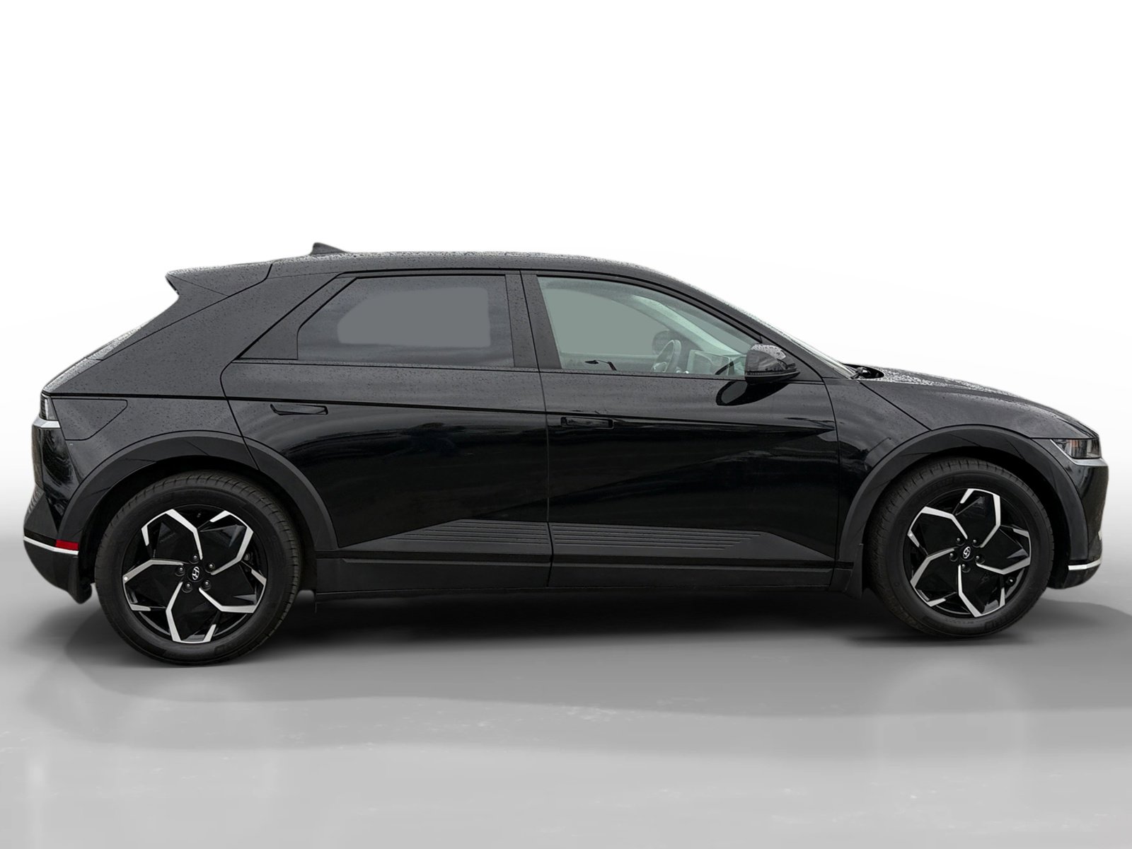 Certified 2023 Hyundai Ioniq 5 SE w/ Cargo Package image 6