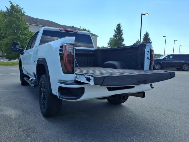 Used 2025 GMC Sierra 2500 AT4 AWD/4WD image 7