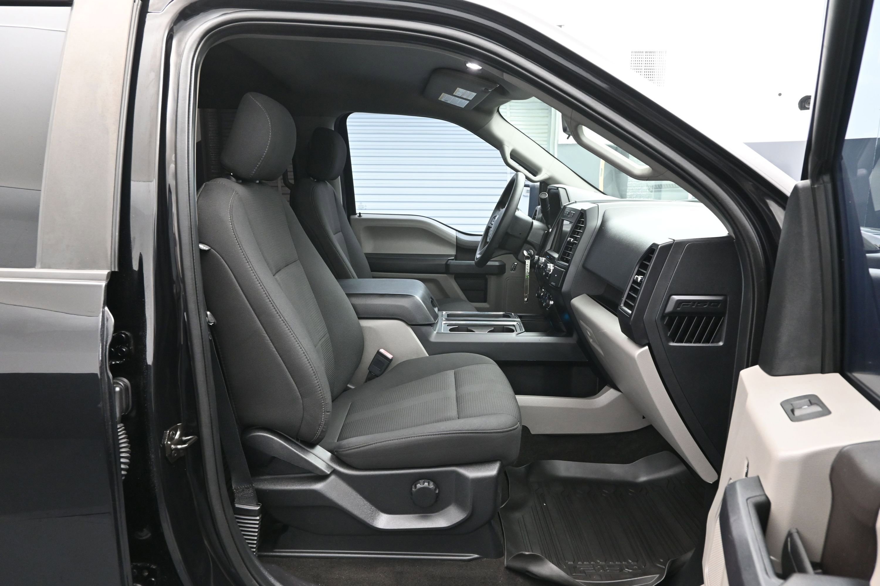 Used 2019 Ford F150 XL w/ Equipment Group 101A Mid AWD/4WD image 13