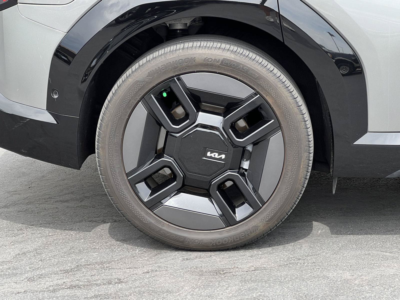 Used 2025 Kia EV9 GT-Line AWD/4WD image 21