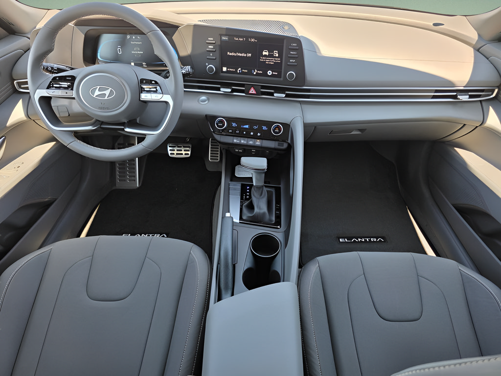 New 2026 Hyundai Elantra Sport FWD image 15
