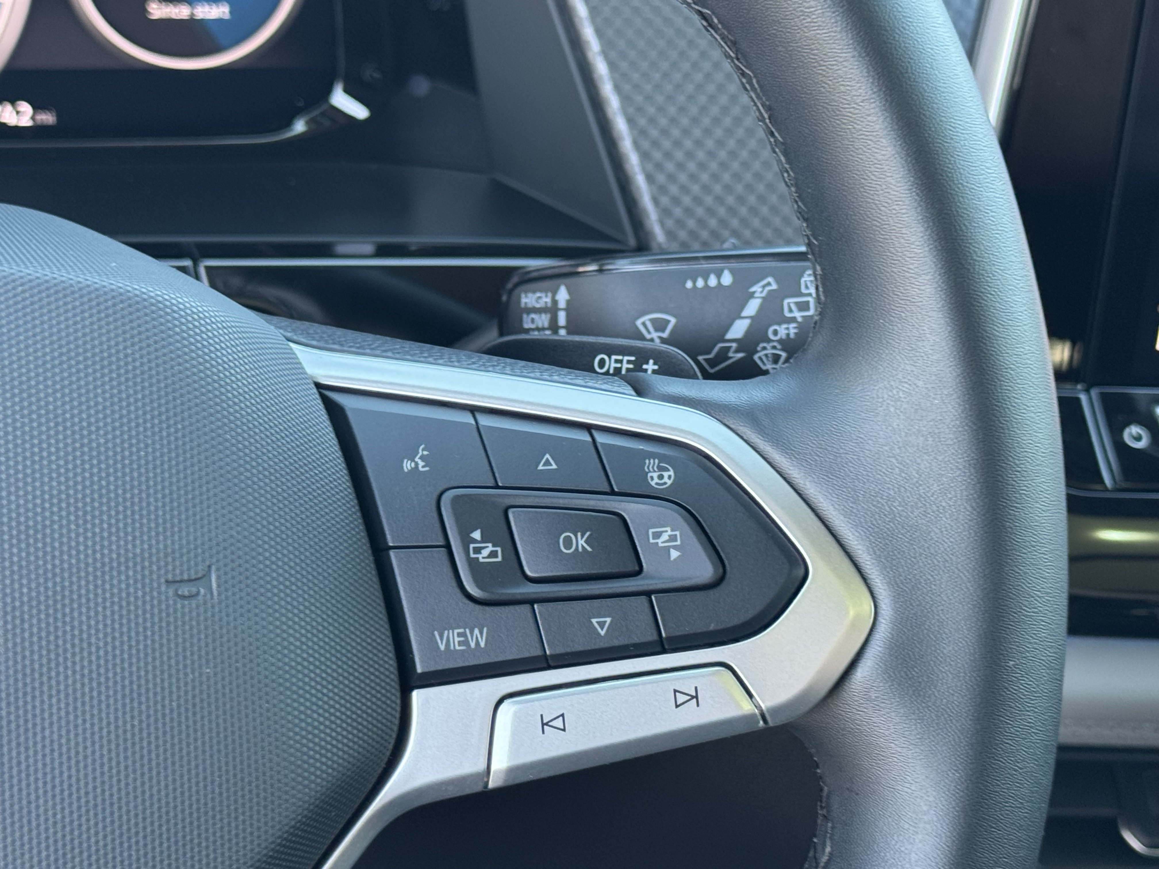 Used 2026 Volkswagen Atlas Peak Edition AWD/4WD image 21