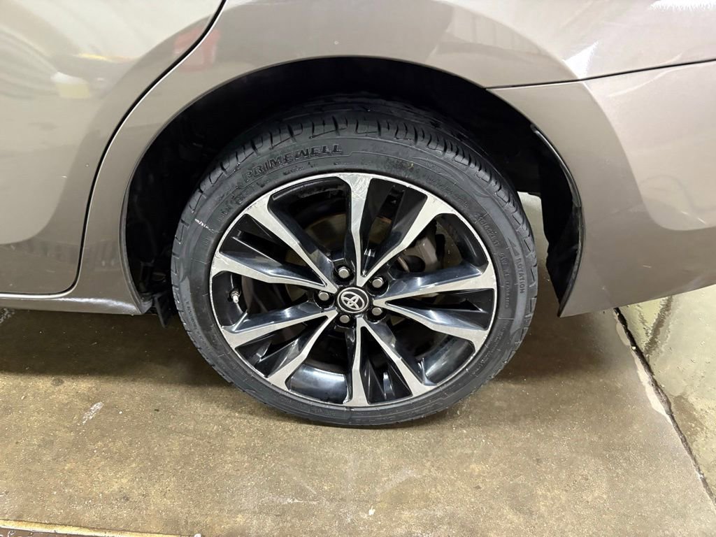 Used 2019 Toyota Corolla SE FWD image 21
