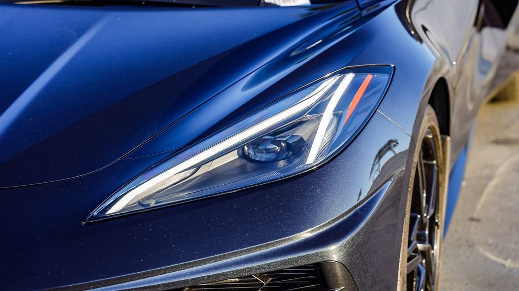 Used 2024 Chevrolet Corvette Stingray Premium Cpe w/ Z51 Performance Package image 5