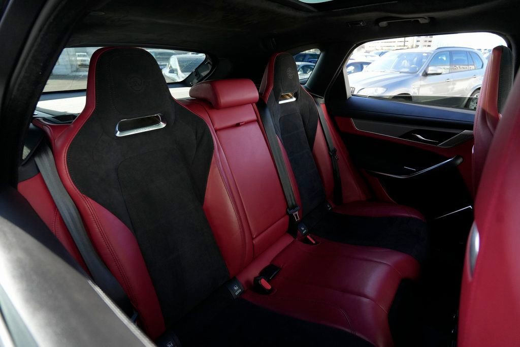 Used 2022 Jaguar F-PACE SVR image 21