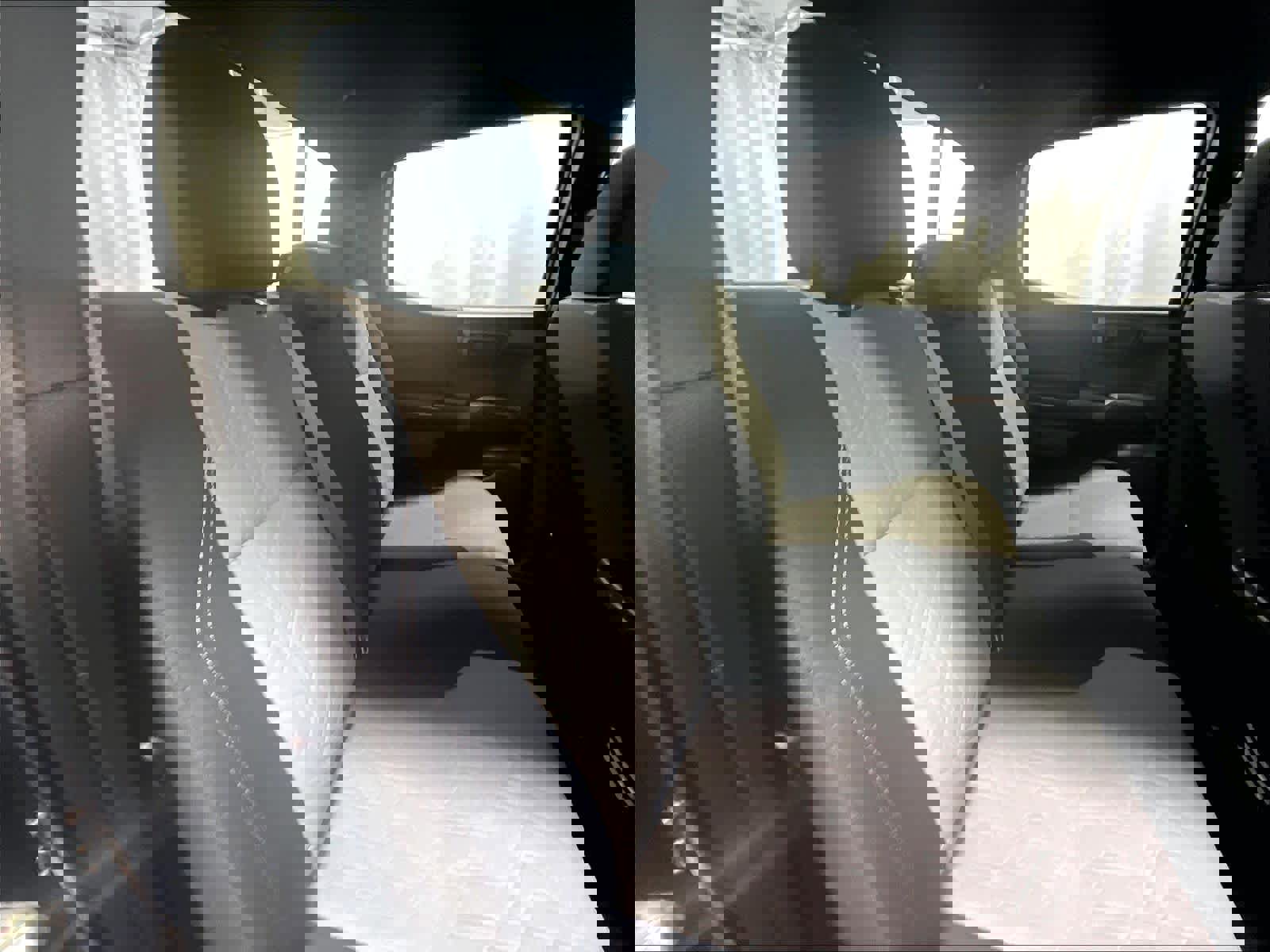 Used 2022 Toyota Tacoma TRD Off-Road image 16