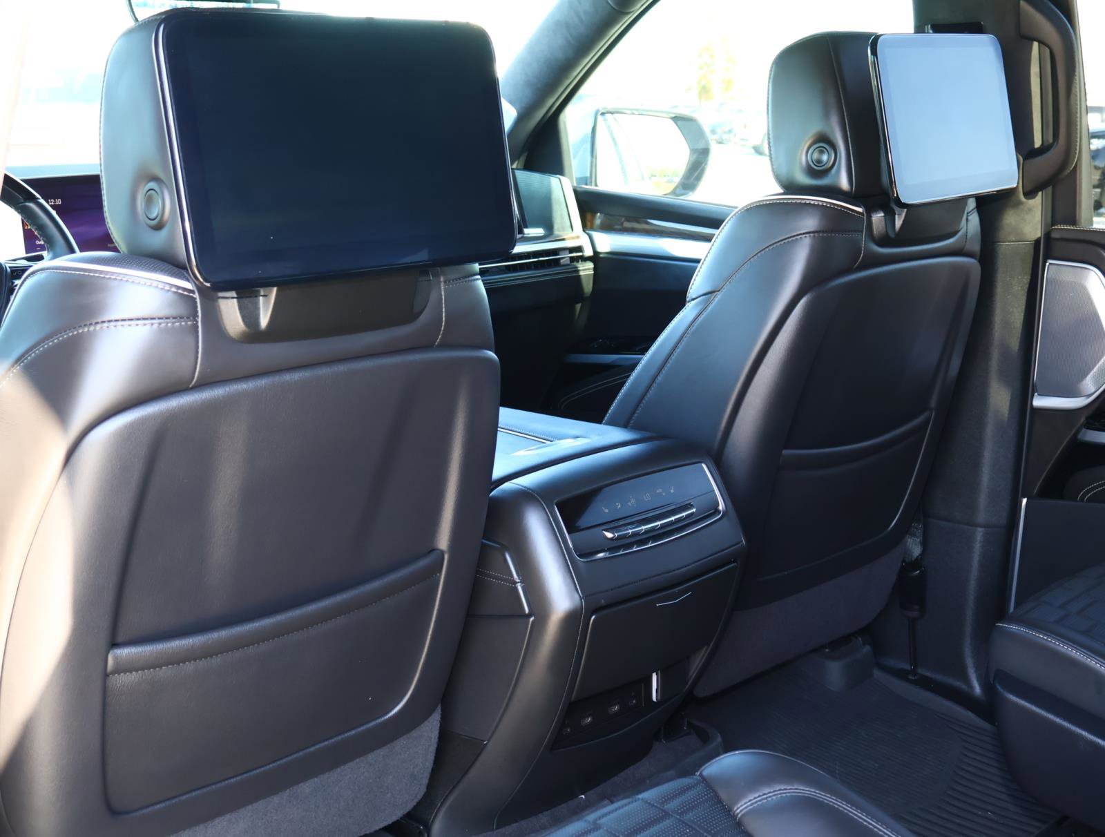 Used 2025 Cadillac Escalade ESV Sport Platinum w/ LPO, Floor Liner Package image 19