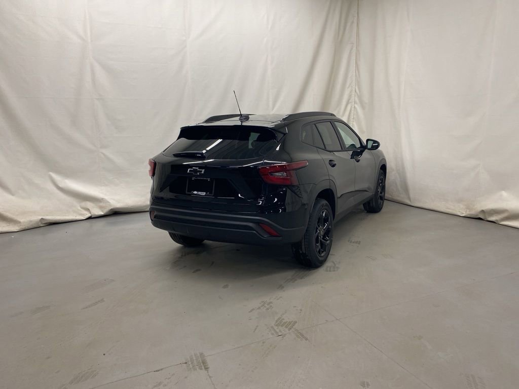 New 2026 Chevrolet Trax LT w/ Driver Confidence Package image 6