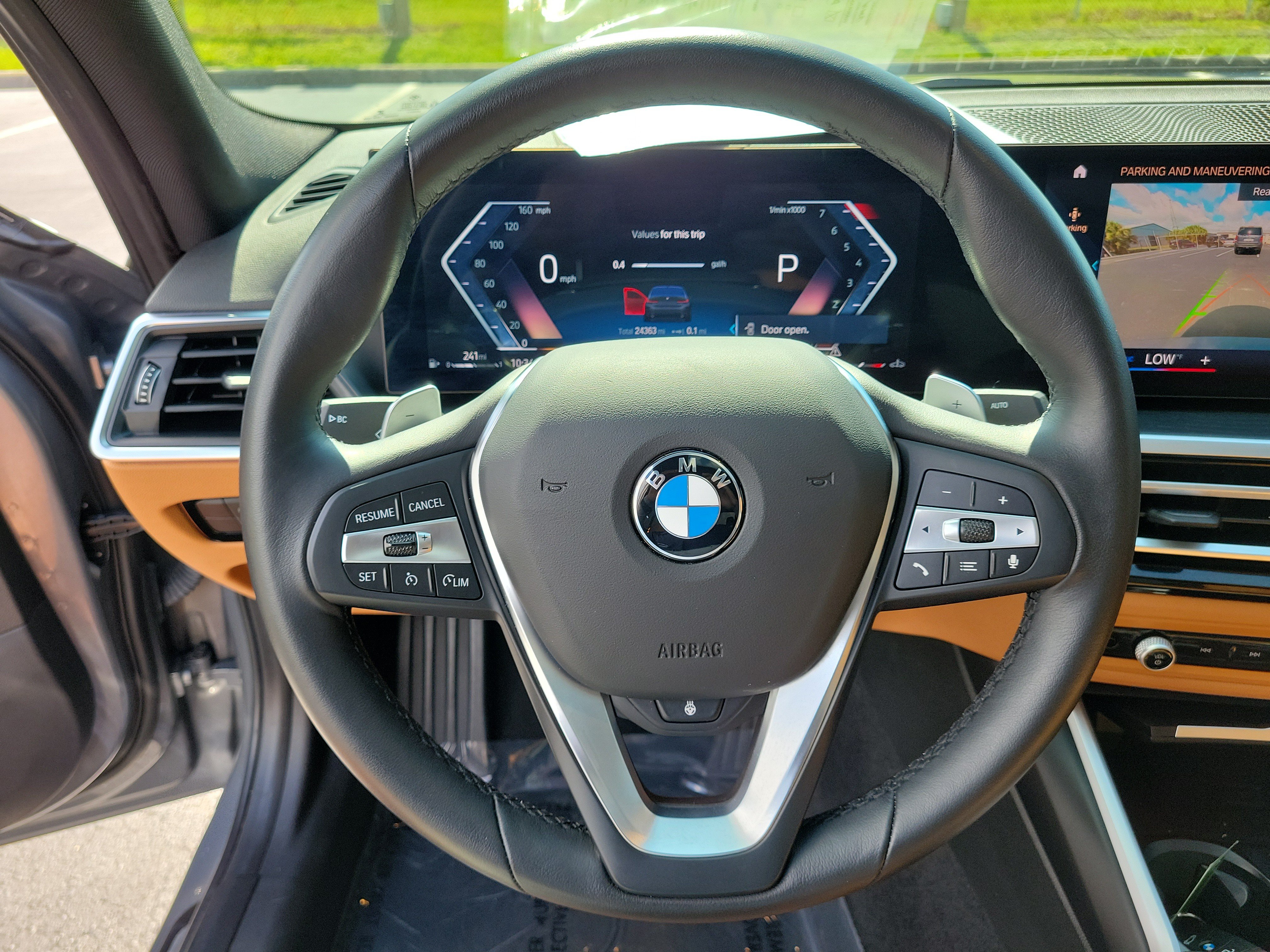 Used 2024 BMW 330i Sedan w/ Premium Package RWD image 25