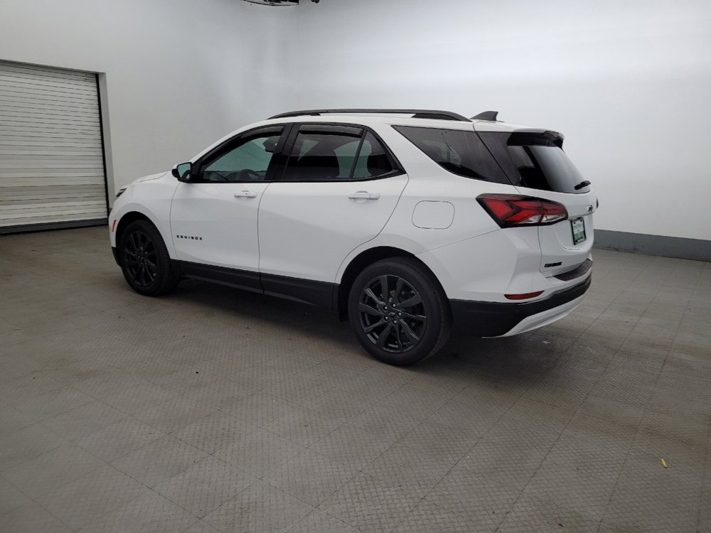 Used 2023 Chevrolet Equinox RS w/ LPO, Floor Liner Package FWD image 3
