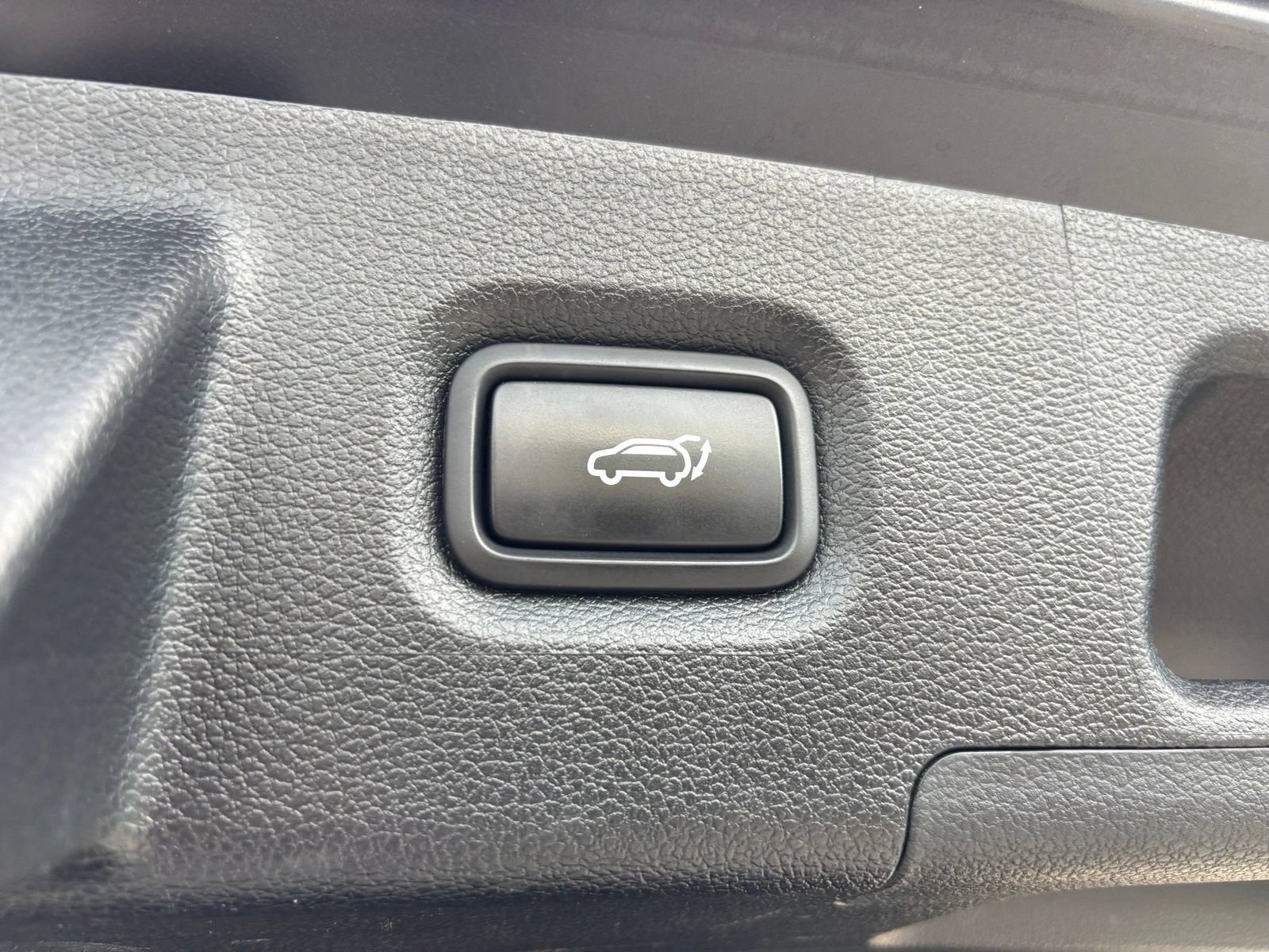Used 2023 Hyundai Santa Fe SEL AWD/4WD image 17