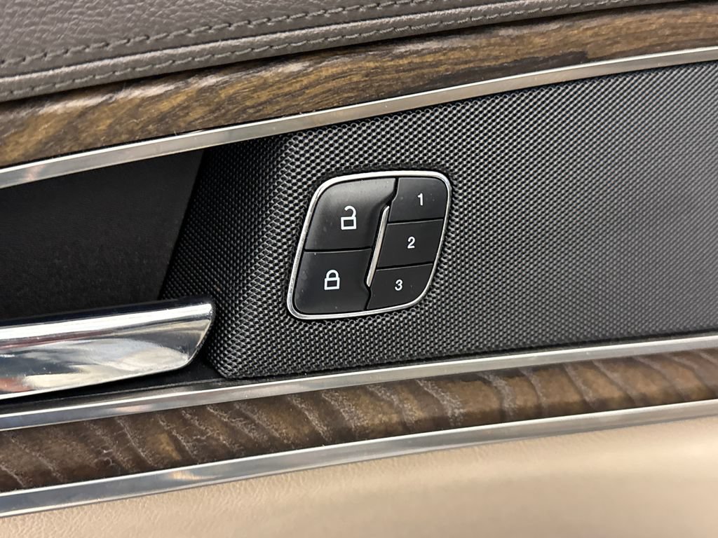 Used 2016 Lincoln MKX Reserve FWD image 21
