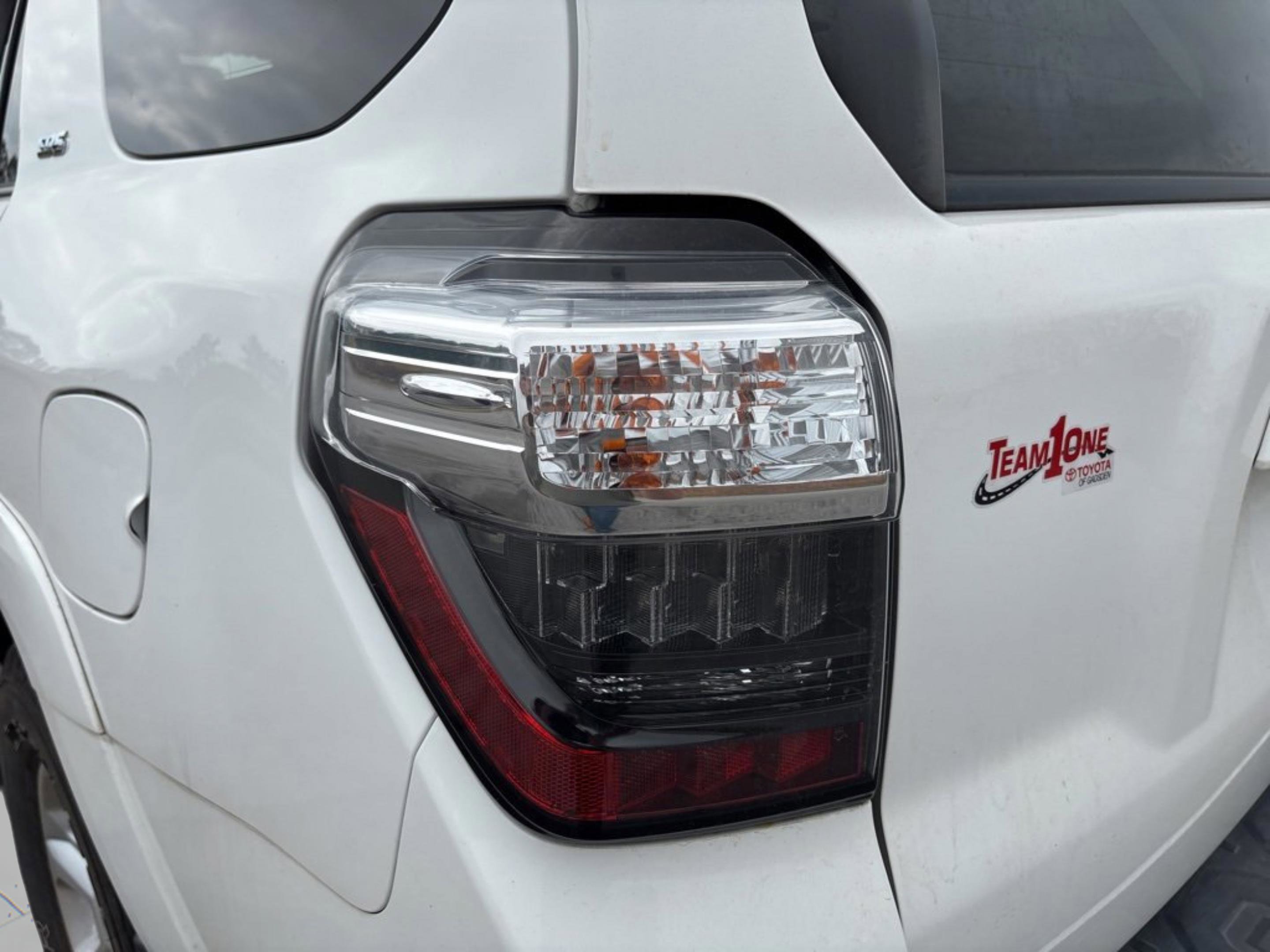 Used 2018 Toyota 4Runner SR5 image 27