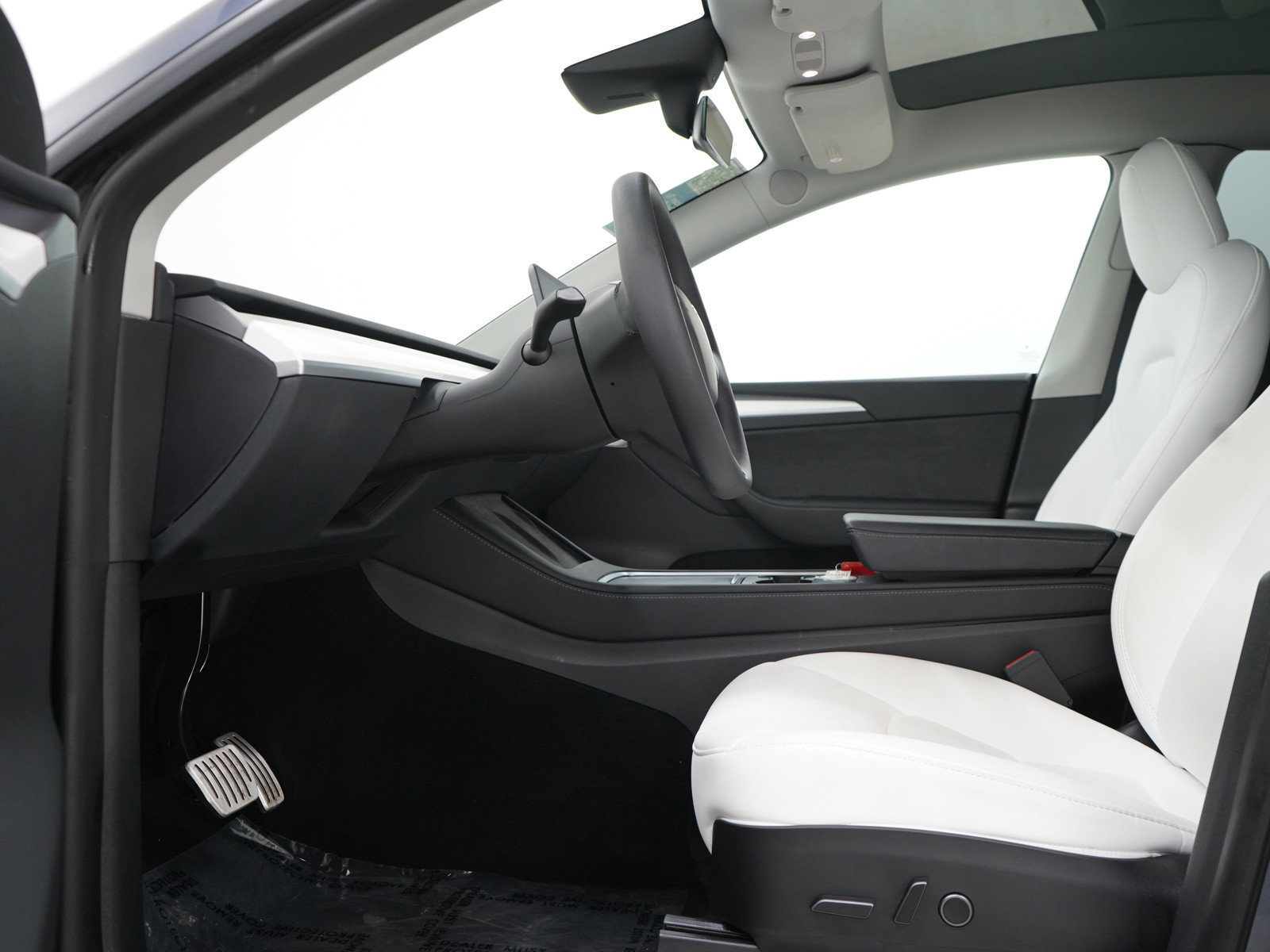 Used 2022 Tesla Model Y Performance image 22