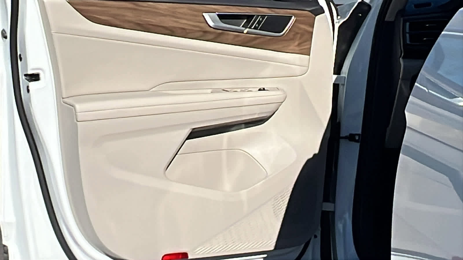 New 2026 Volkswagen Atlas SE image 23