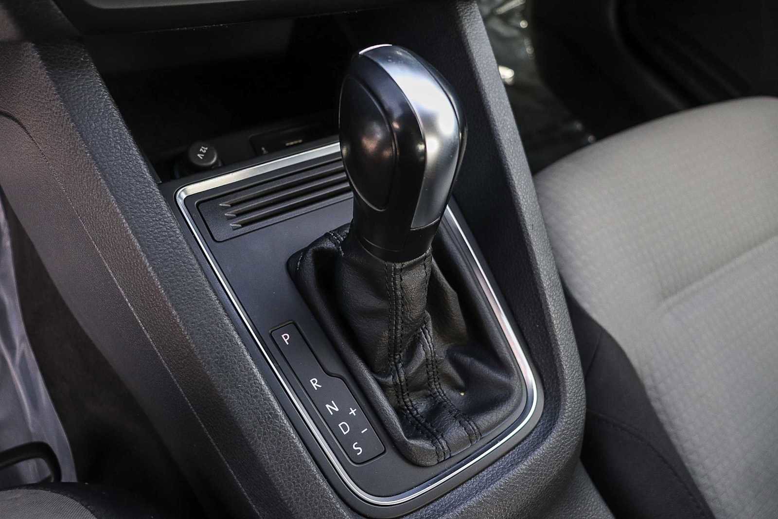 Used 2017 Volkswagen Jetta S FWD image 26