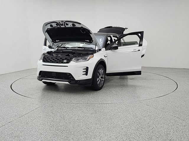 New 2026 Land Rover Discovery Sport Landmark
