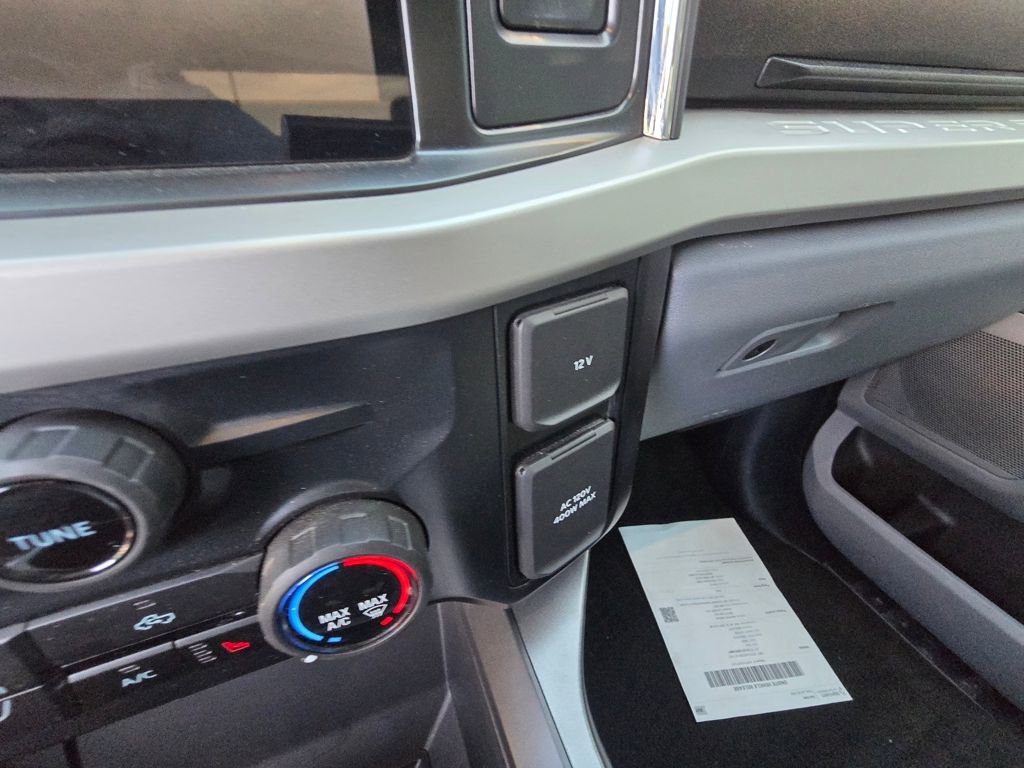 Used 2023 Ford F250 XLT w/ XLT Premium Package image 17