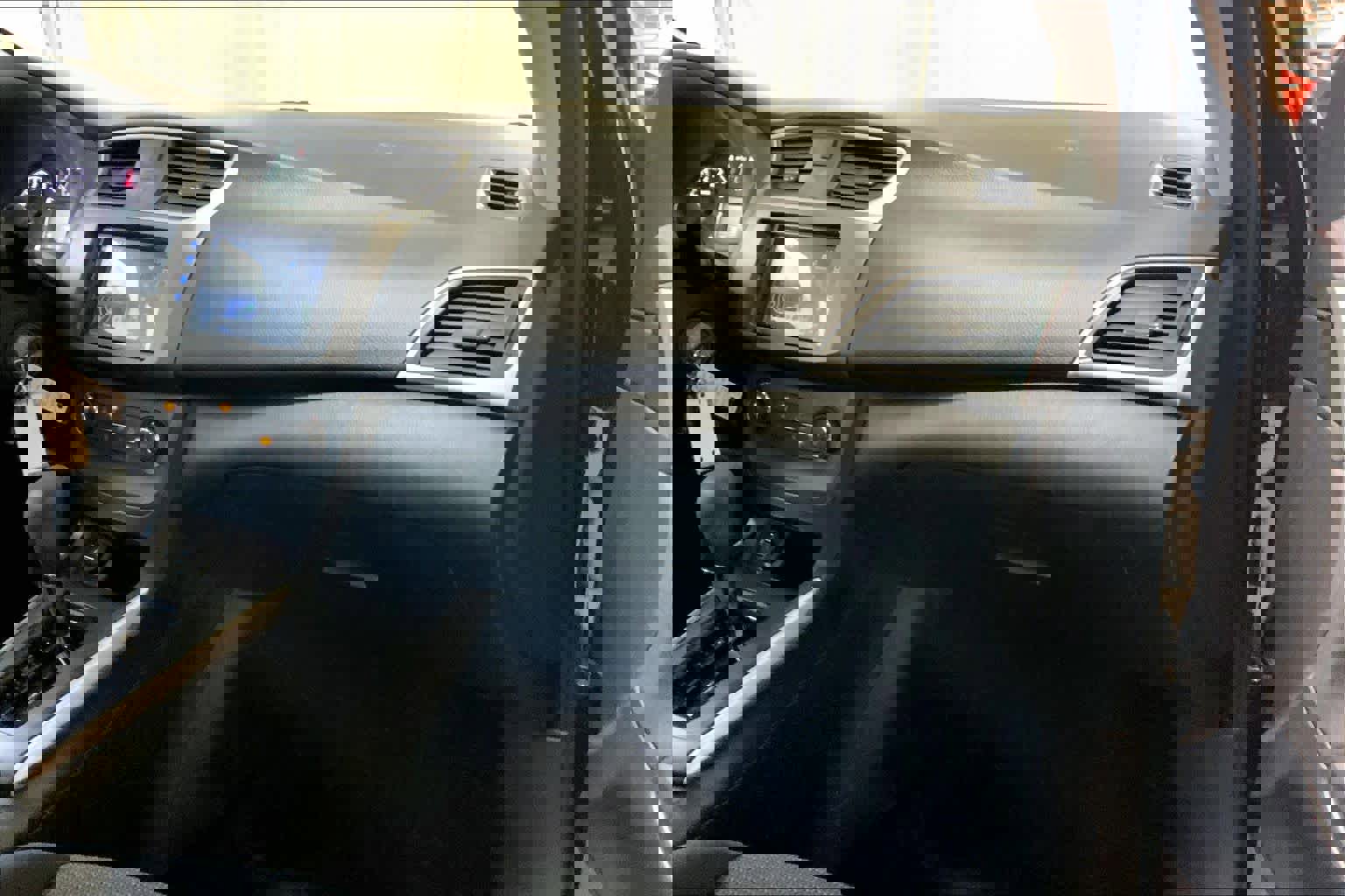 Used 2017 Nissan Sentra S image 19