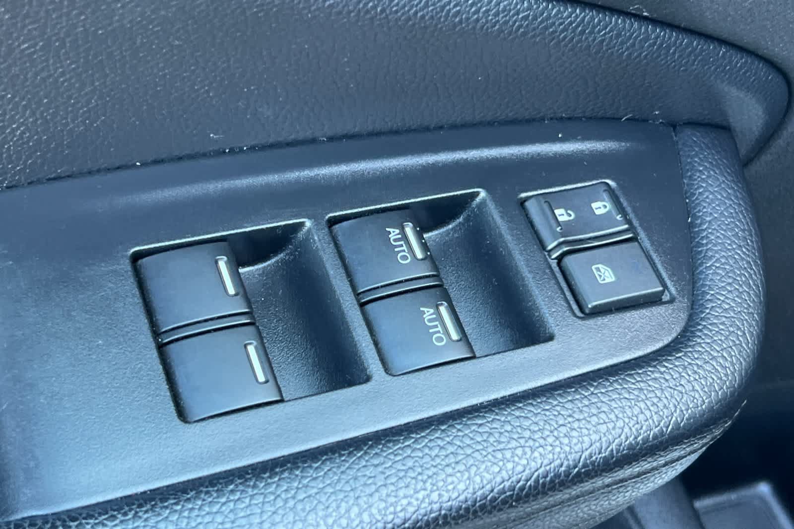 Used 2021 Honda Pilot Special Edition image 13