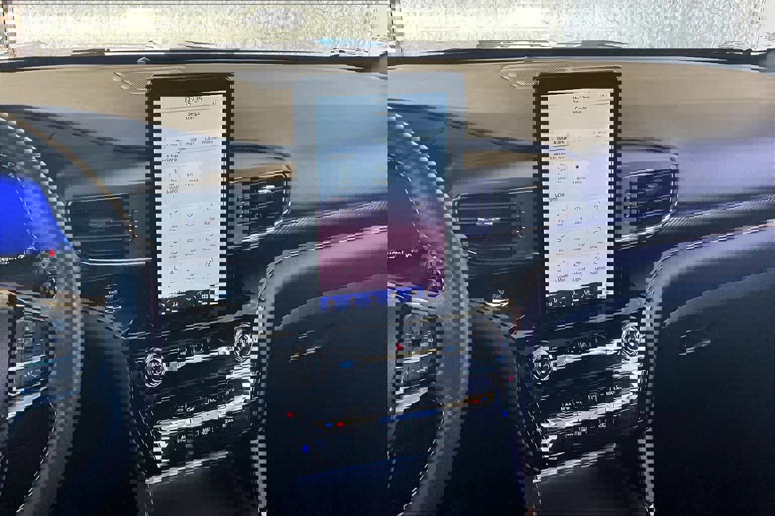 Certified 2023 Ford Explorer ST w/ Equipment Group 401A image 7